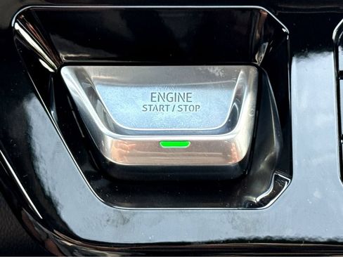 New 2026 GMC Sierra 3500 Denali Ultimate AWD/4WD image 18
