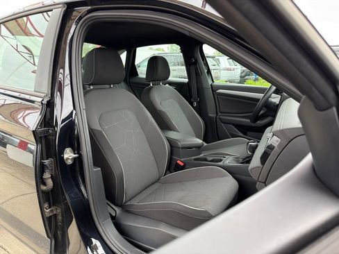 Used 2025 Volkswagen Jetta Sport FWD image 20