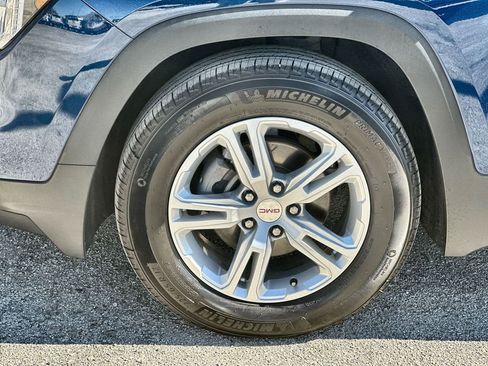 Certified 2022 GMC Terrain SLE w/ Driver Convenience Package image 32