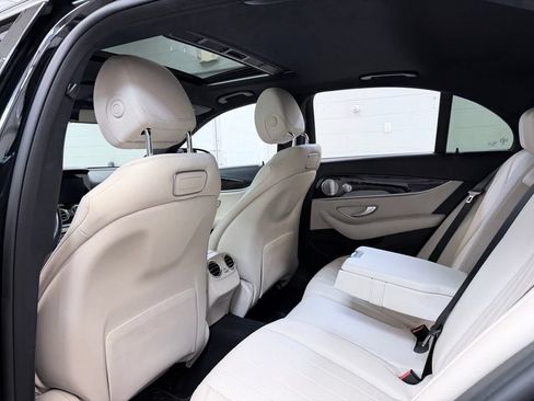 Used 2019 Mercedes-Benz E 300 image 25