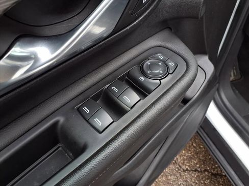 Certified 2022 GMC Terrain SLE w/ Driver Convenience Package image 22