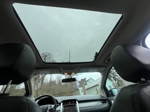 Used 2013 Ford Edge SEL image 13