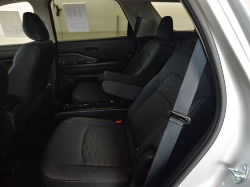 Used 2025 Nissan Pathfinder SV w/ SV Premium Package AWD/4WD image 28