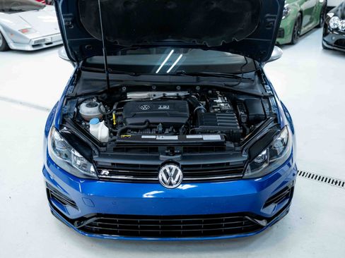 Used 2018 Volkswagen Golf R 4-Door image 83
