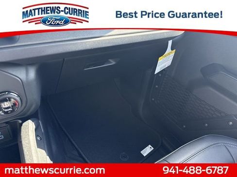 New 2025 Ford Bronco Badlands image 24