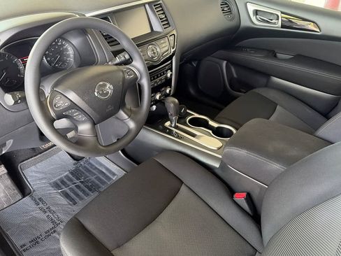 Used 2017 Nissan Pathfinder S FWD image 11