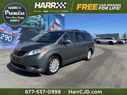 Used 2012 Toyota Sienna LE w/ Towing Pkg