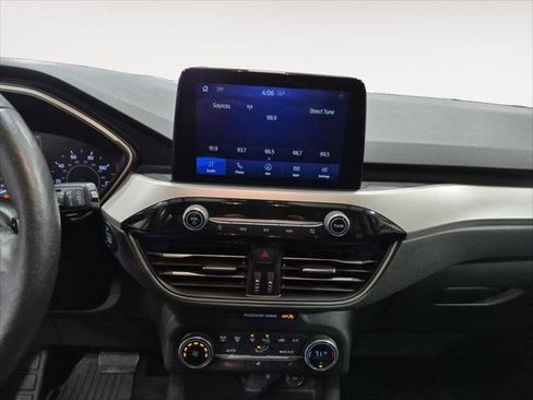 Used 2020 Ford Escape SEL image 21