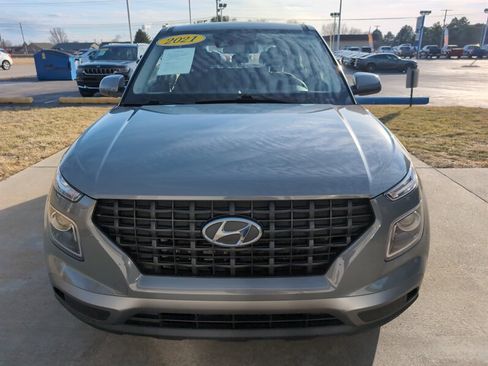 Used 2021 Hyundai Venue SE image 8