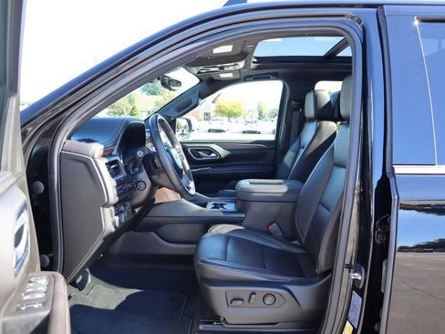 Used 2021 Chevrolet Suburban High Country w/ Premium Package image 9