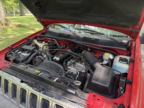 Used 1995 Jeep Grand Cherokee Laredo AWD/4WD image 47
