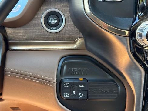 Used 2024 RAM 2500 Limited w/ Safety Group image 17