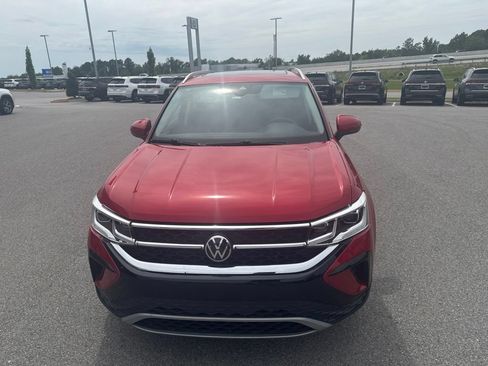 Used 2022 Volkswagen Taos SEL AWD/4WD image 2