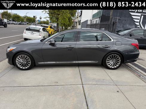 Used 2019 Genesis G90 5.0 Ultimate image 4