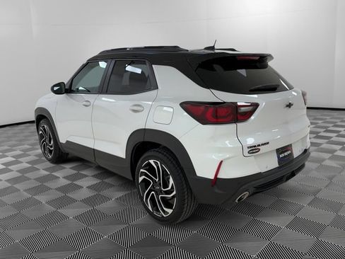 Certified 2024 Chevrolet TrailBlazer RS w/ Convenience Package FWD image 3