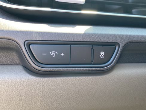 New 2026 Kia Carnival EX FWD image 35