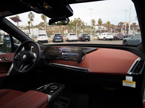 New 2026 BMW iX xDrive45 image 10