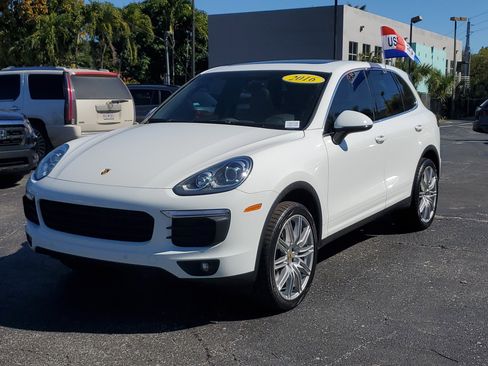 Used 2016 Porsche Cayenne image 32