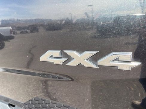 Used 2011 RAM 2500 SLT image 12