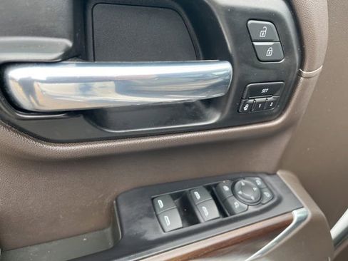 Used 2020 GMC Sierra 1500 SLT w/ SLT Premium Plus Package image 18