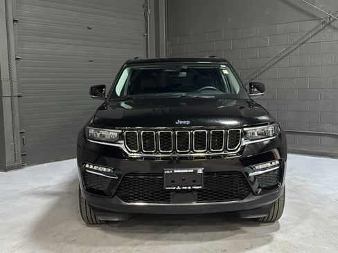 Used 2023 Jeep Grand Cherokee 4WD 4xe image 2