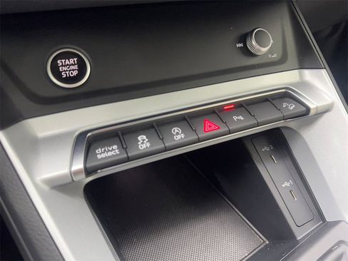 Used 2022 Audi Q3 2.0T Premium w/ Convenience Package image 68