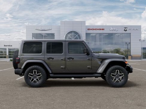 New 2026 Jeep Wrangler Unlimited Sahara AWD/4WD image 23