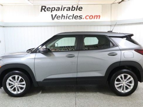 Used 2023 Chevrolet TrailBlazer LS FWD image 1