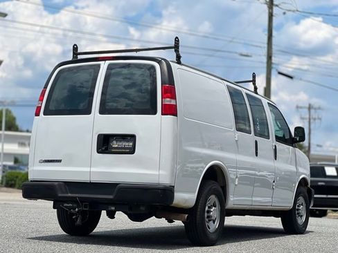Used 2020 Chevrolet Express 2500 w/ Driver Convenience Package RWD image 5