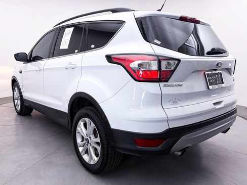 Used 2018 Ford Escape SE w/ SE Sync 3 Package FWD image 8