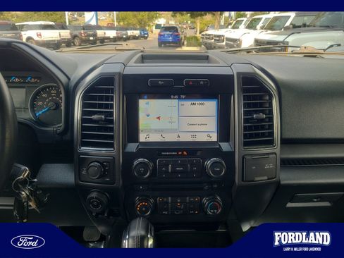 Used 2017 Ford F150 XLT w/ Equipment Group 302A Luxury AWD/4WD image 12