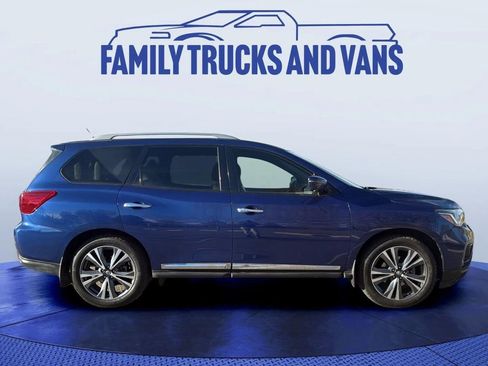 Used 2018 Nissan Pathfinder Platinum w/ Cargo Package image 7