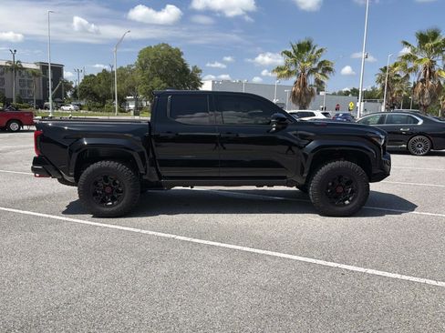 Used 2025 Toyota Tacoma TRD Pro AWD/4WD image 3