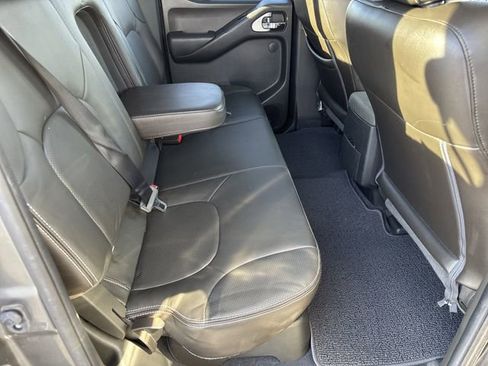 Certified 2019 Nissan Frontier PRO-4X w/ Pro-4x Luxury Package image 21