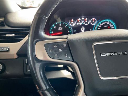 Used 2020 GMC Yukon XL Denali RWD image 22