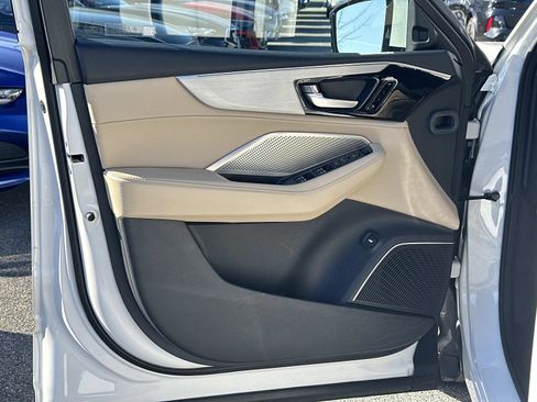 Used 2023 Acura MDX SH-AWD image 17