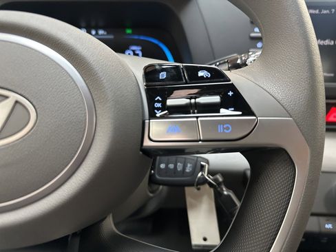 New 2026 Hyundai Elantra SE image 17