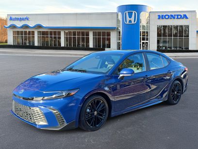 Used 2025 Toyota Camry SE