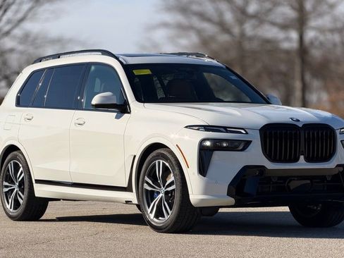 New 2026 BMW X7 xDrive40i w/ M Sport Package image 8