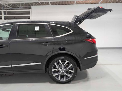 Certified 2023 Acura MDX SH-AWD w/ Technology Package image 11