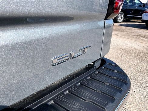 Certified 2026 GMC Sierra 1500 SLT image 21