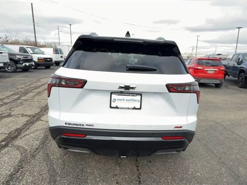 New 2026 Chevrolet Equinox RS w/ Convenience Package III image 7