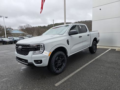 New 2026 Ford Ranger XLT w/ Equipment Group 301A High AWD/4WD image 8