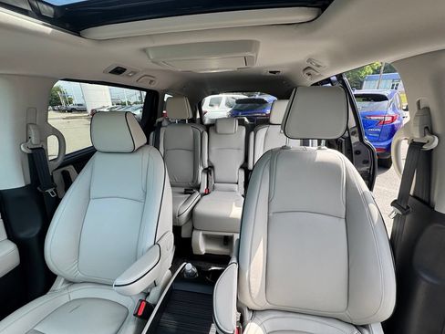New 2026 Honda Odyssey Touring image 22