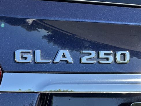Used 2018 Mercedes-Benz GLA 250 image 29