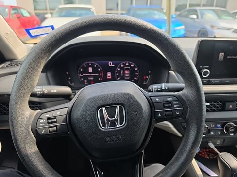 Used 2024 Honda Accord EX image 11