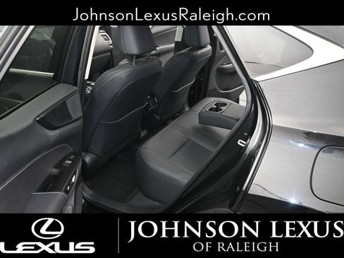 Used 2024 Lexus NX 250 FWD image 12