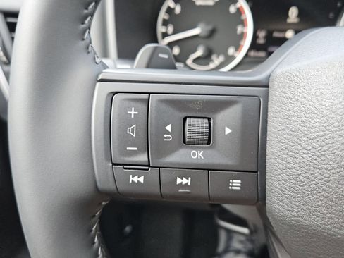New 2026 Nissan Rogue SV FWD image 12