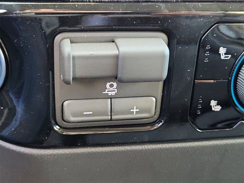 New 2026 Chevrolet Silverado 1500 LT image 12