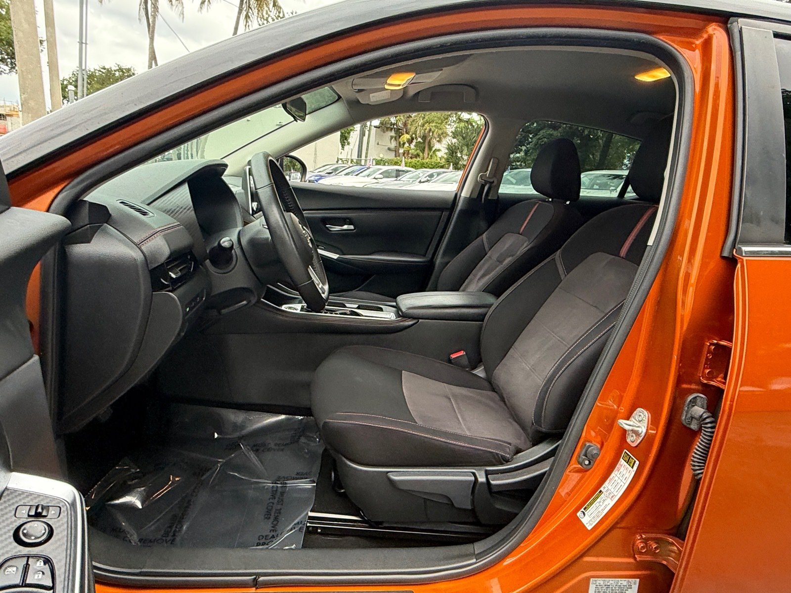 Used 2022 Nissan Sentra SR FWD image 9